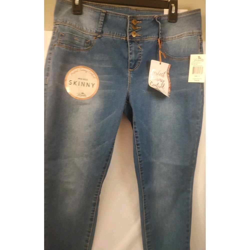 Royalty For‎ Me Jeans Women's Size 12 Skinny Mid-RISE NWT